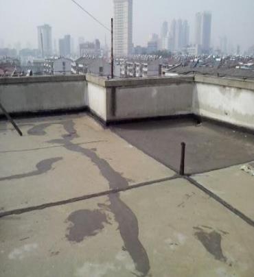 大同漏水维修 楼顶漏水是什么原因，楼顶漏水维修方法是什么?